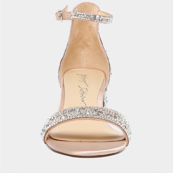 Mari Champagne heels from Betsey Johnson - Picture 5 of 10